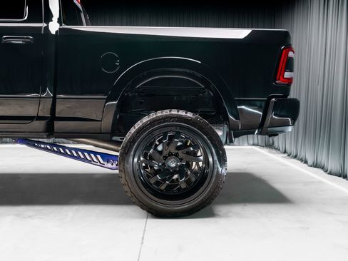 Used 2021 RAM 3500 Laramie w/ Night Edition image 30