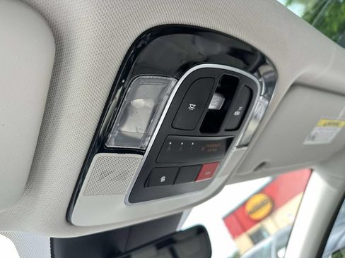 Used 2024 Hyundai Tucson Limited AWD/4WD image 32