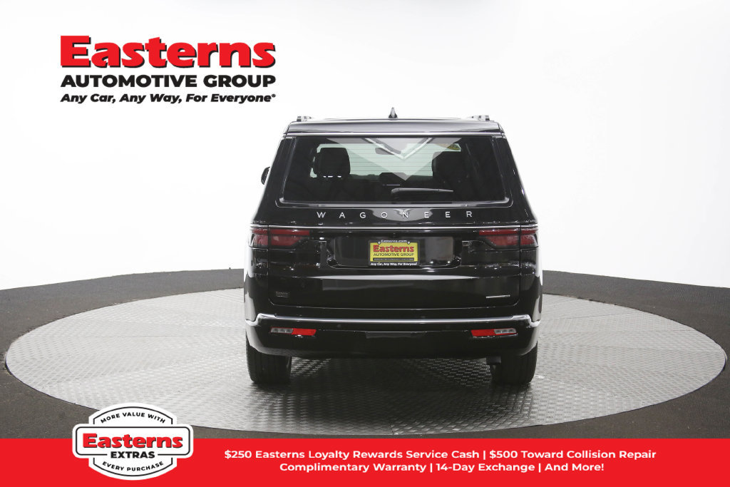 Used 2024 Jeep Wagoneer Series III w/ Premium Group I AWD/4WD image 44