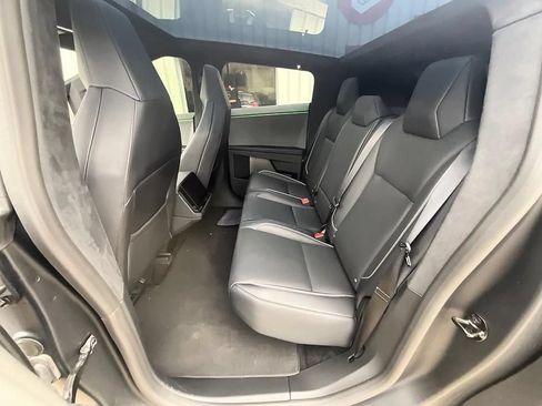 Used 2025 Tesla Cybertruck Cyberbeast AWD/4WD image 32