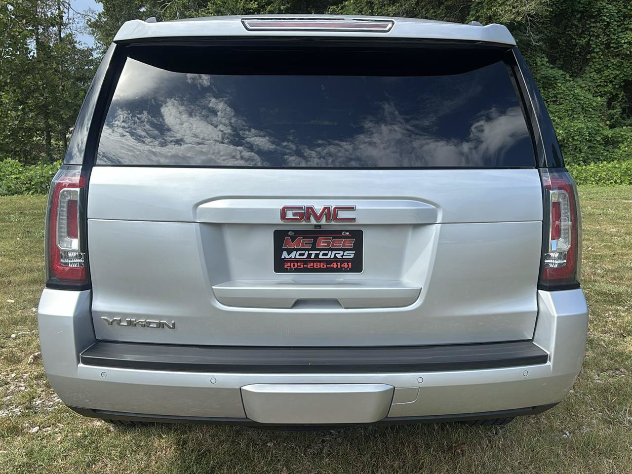 Used 2019 GMC Yukon SLT RWD image 4