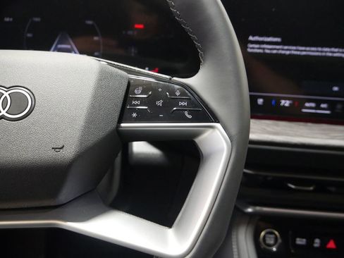 New 2025 Audi Q5 Premium Plus image 34