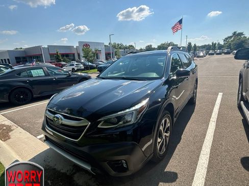 Used 2020 Subaru Outback Limited w/ Popular Package #2 AWD/4WD image 1