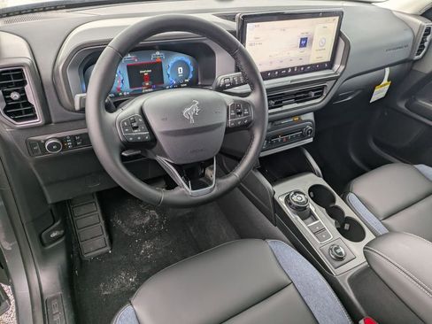 New 2025 Ford Bronco Sport Outer Banks image 10