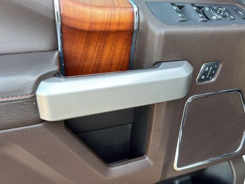 Used 2017 Ford F250 King Ranch w/ King Ranch Ultimate Package AWD/4WD image 8