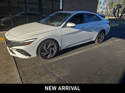 Used 2024 Hyundai Elantra SEL w/ Convenience Package