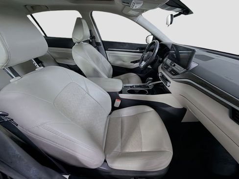 Used 2023 Nissan Altima 2.5 SL FWD image 30