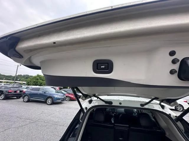 Used 2017 Nissan Murano Platinum w/ Platinum Technology Package FWD image 23