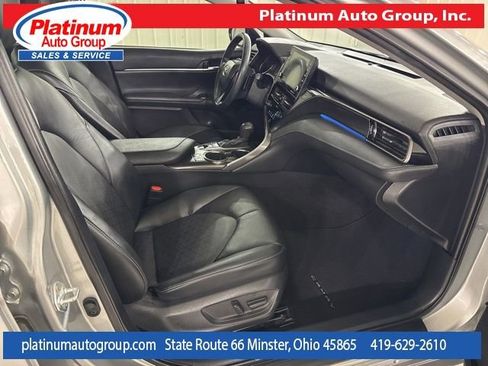 Used 2021 Toyota Camry XSE image 37