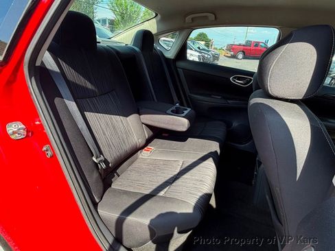 Used 2018 Nissan Sentra SV FWD image 15
