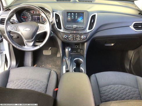 Used 2018 Chevrolet Equinox LT image 10