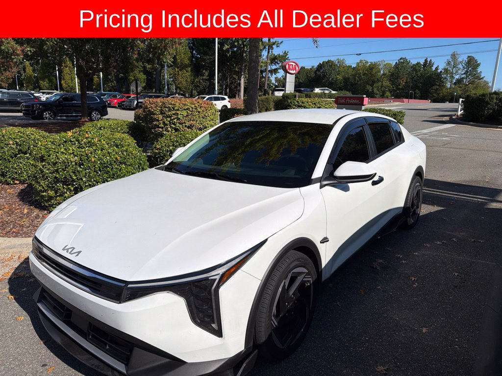 Certified 2025 Kia K4 EX FWD image 3
