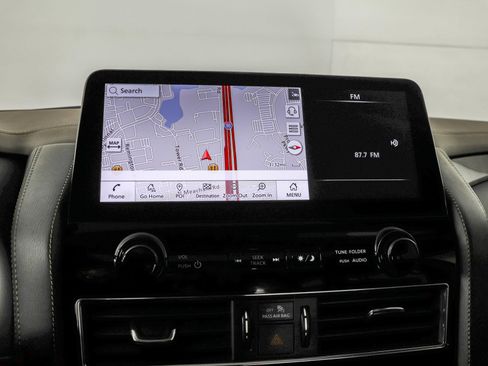 Used 2024 Nissan Armada Platinum w/ Captain's Chairs Package image 29