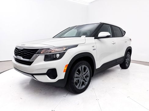 Used 2023 Kia Seltos LX image 13