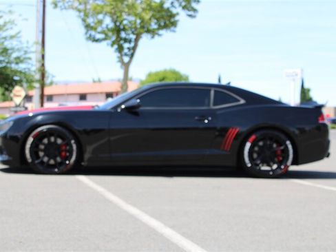 Used 2014 Chevrolet Camaro SS w/ SS Performance Package RWD image 13
