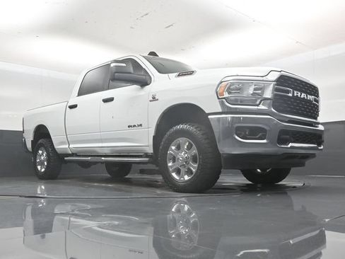 Used 2024 RAM 2500 Big Horn w/ Off Road Package AWD/4WD image 44