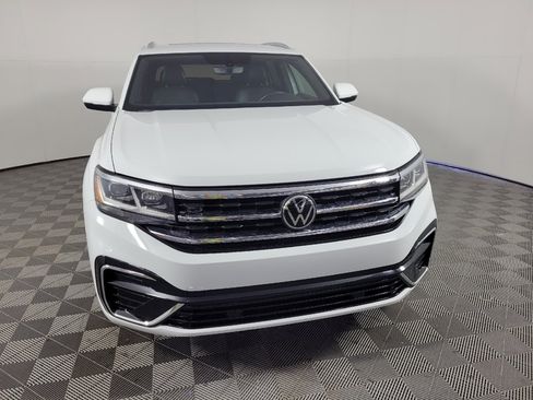 Used 2021 Volkswagen Atlas Cross Sport SE w/ Panoramic Sunroof Package FWD image 14
