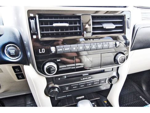 Used 2022 Lexus GX 460 Premium w/ Premium Package AWD/4WD image 21