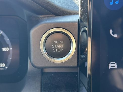 Used 2025 Toyota 4Runner Limited image 30