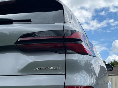 Used 2026 BMW X5 xDrive40i w/ M Sport Package AWD/4WD image 12