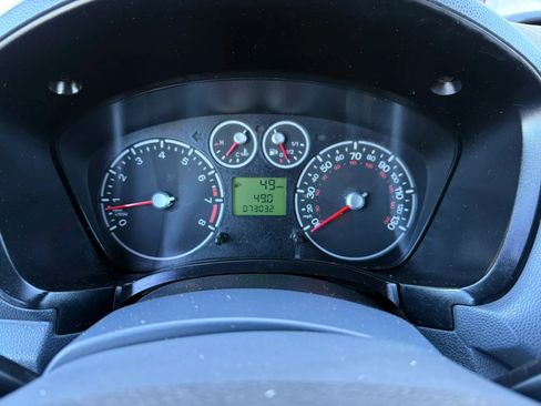 Used 2010 Ford Transit Connect XLT image 32