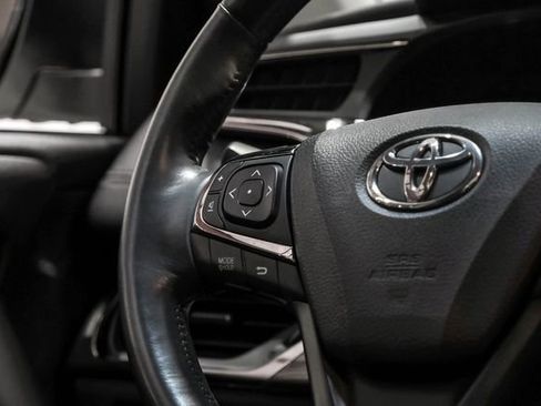 Used 2014 Toyota Avalon Limited FWD image 27