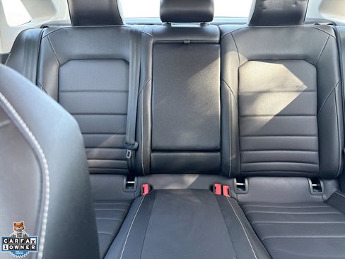 Used 2024 Volkswagen Jetta SE w/ Panoramic Sunroof Package FWD image 25