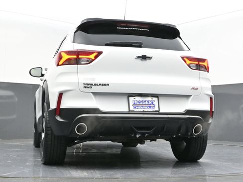 Used 2023 Chevrolet TrailBlazer RS w/ Sun and Liftgate Package image 42