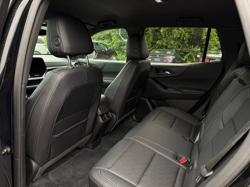 Used 2025 Chevrolet Equinox LT w/ Convenience Package II AWD/4WD image 8