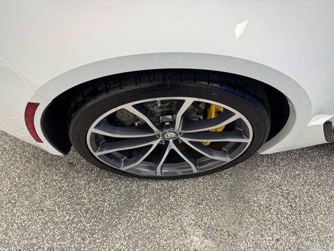 Used 2019 Chevrolet Corvette Grand Sport w/ Z07 Performance Package RWD image 24