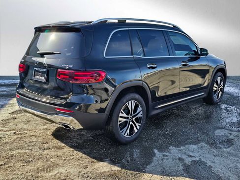 Used 2024 Mercedes-Benz GLB 250 4MATIC image 6