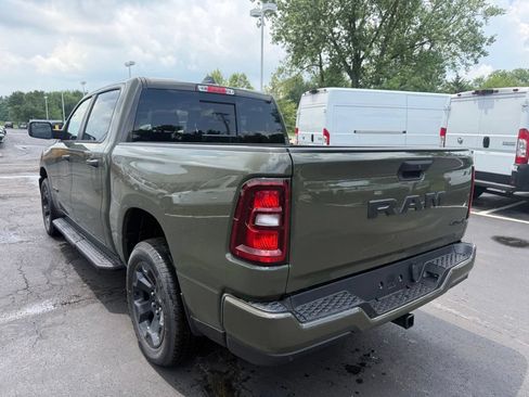 New 2026 RAM 1500 Express AWD/4WD image 6