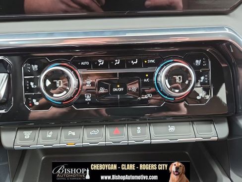 Used 2026 GMC Sierra 3500 Denali Ultimate AWD/4WD image 24