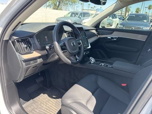 Certified 2025 Volvo XC90 B6 Plus w/ Protection Package Premier AWD/4WD image 12