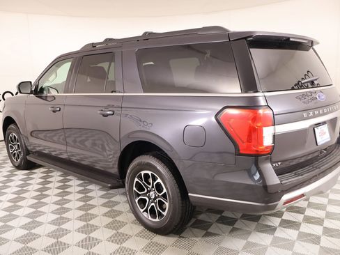 Used 2024 Ford Expedition Max XLT image 24