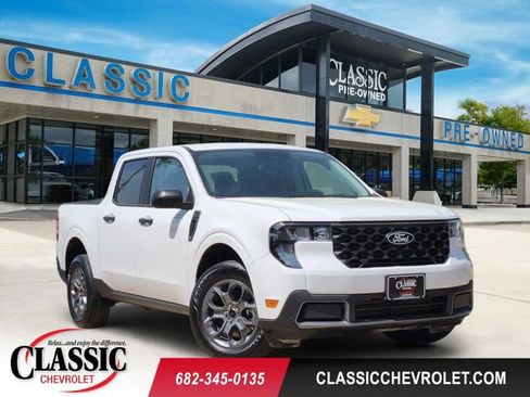 Used 2025 Ford Maverick XLT w/ Equipment Group 302A AWD/4WD image 1