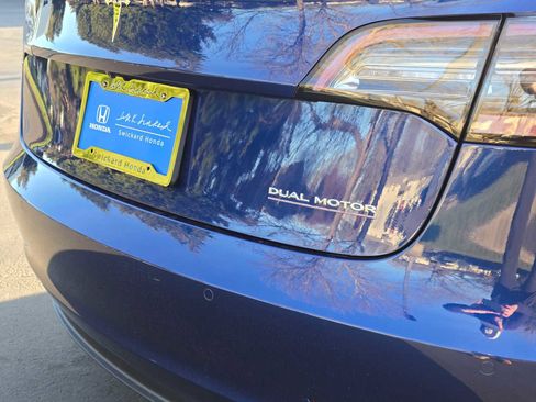 Used 2019 Tesla Model 3 Performance image 15