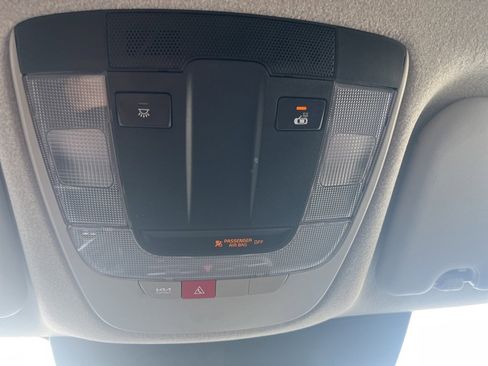 Used 2023 Kia Niro EX image 27