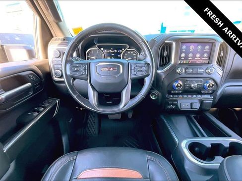 Used 2020 GMC Sierra 2500 AT4 w/ AT4 Premium Package image 9