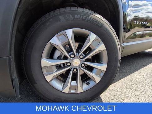 Used 2025 Chevrolet Equinox LT AWD/4WD image 33