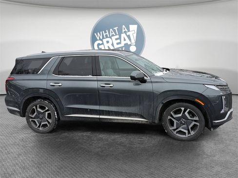 Used 2024 Hyundai Palisade Limited image 2
