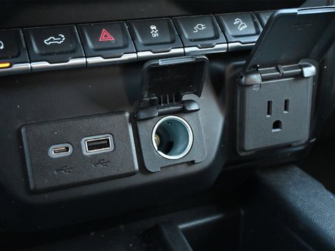 Used 2021 GMC Sierra 1500 Denali image 16