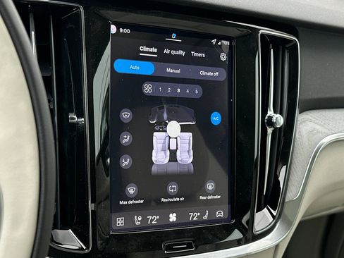 New 2026 Volvo V60 B5 Cross Country Plus w/ Climate Package image 24