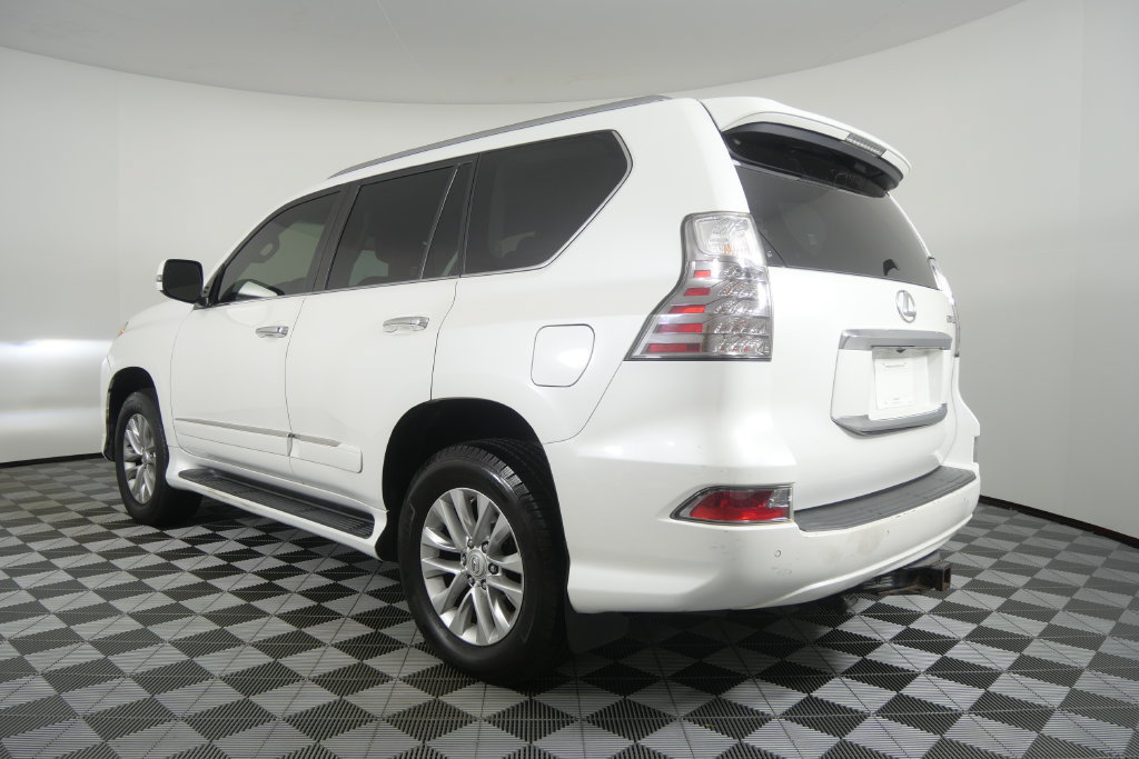 Used 2014 Lexus GX 460 Luxury AWD/4WD image 6
