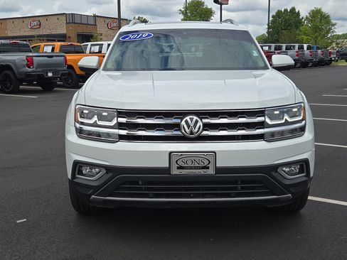 Used 2019 Volkswagen Atlas SEL Premium AWD/4WD image 3