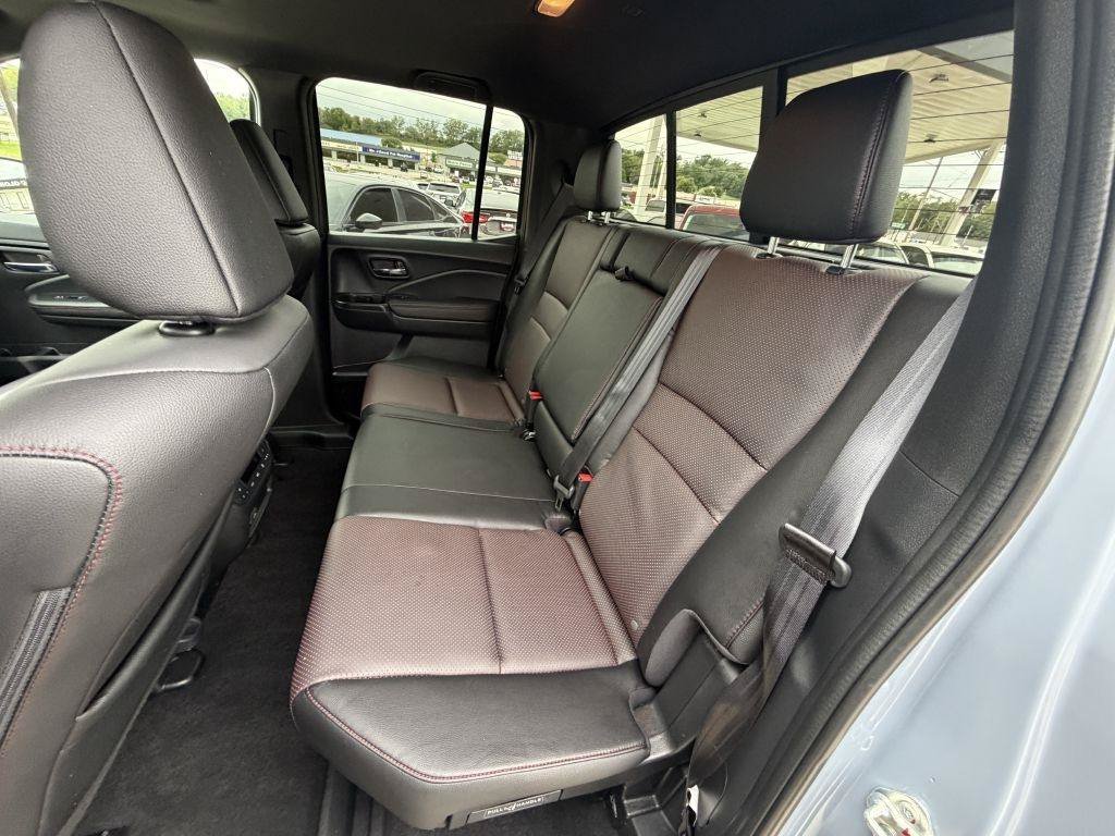 Used 2024 Honda Ridgeline Black Edition image 11