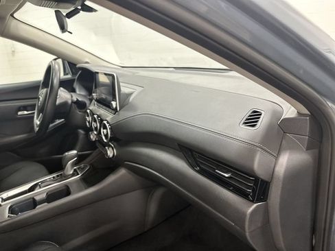 Used 2024 Nissan Altima 2.5 SR FWD image 15