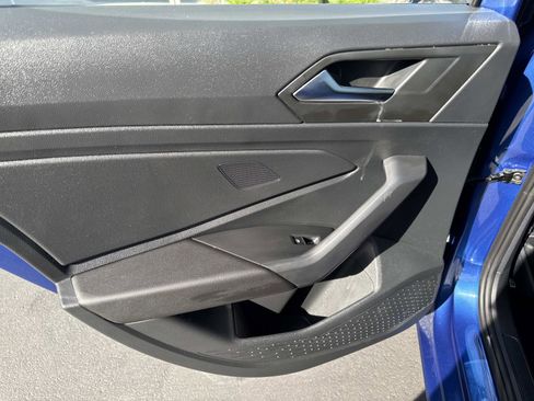 Certified 2024 Volkswagen Jetta Sport image 8