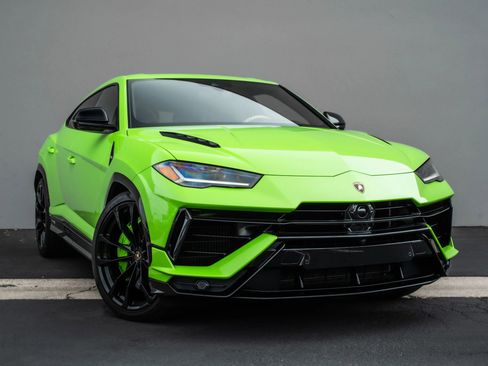 Used 2023 Lamborghini Urus S image 5