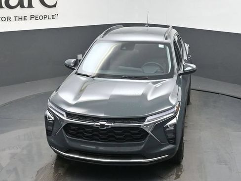 New 2026 Chevrolet Trax LT w/ LT Convenience Package FWD image 37